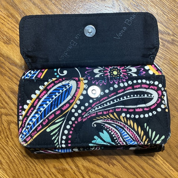 Vera Bradley black floral & paisley compact wallet - Picture 3 of 11